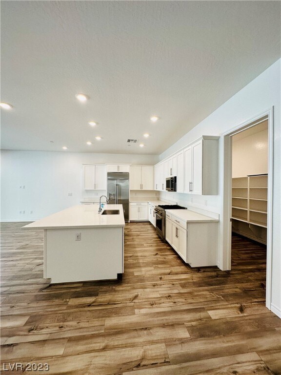 Foto del edificio - 981 Woodburn Ln