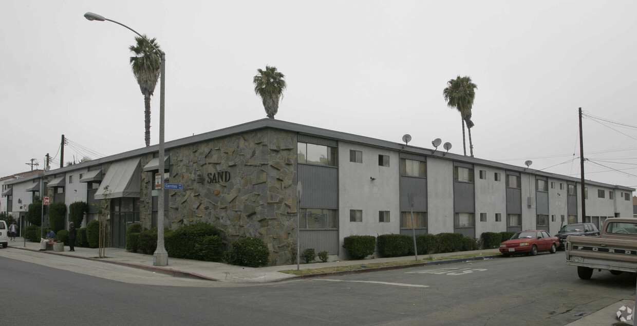 Building Photo - Sands Apartments