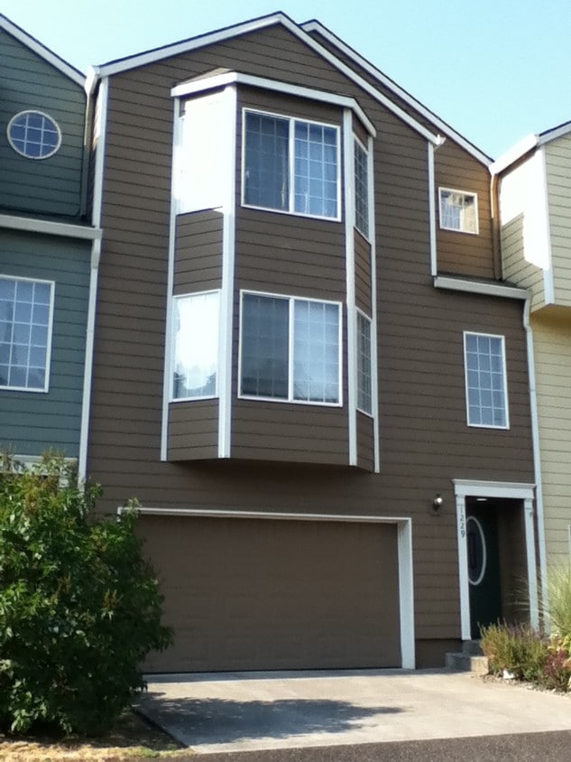 1229 NW 7th Ave, Camas, WA 98607 Townhome Rentals in Camas WA