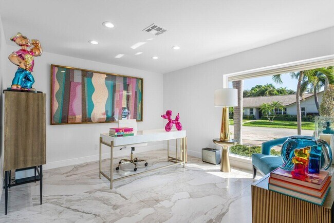 Foto del edificio - 721 SW 15th St