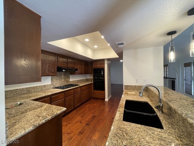 Building Photo - 579 Cervantes Dr