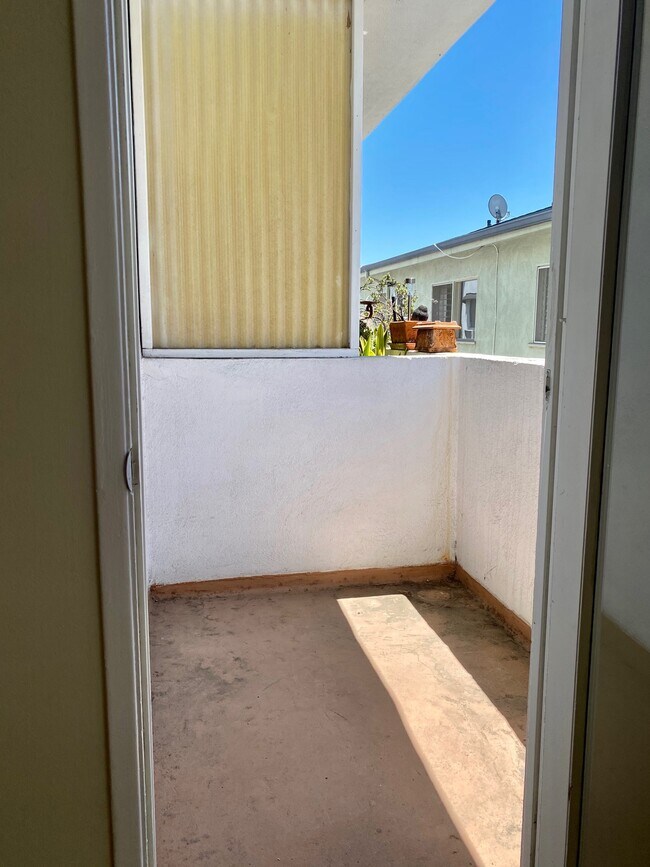 Foto del edificio - 1479 Rexford Dr