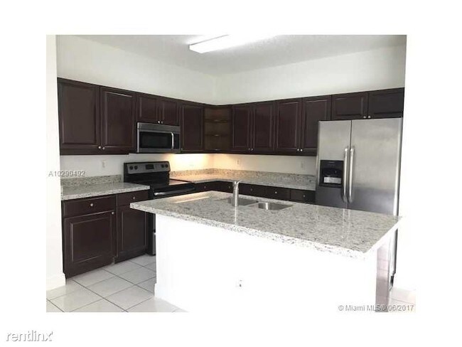 Building Photo - 3 br, 2.5 bath House - 360 SW 190th Ave