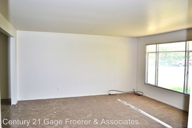 Building Photo - 4 br, 2 bath House - 2170 W. 4900 S.