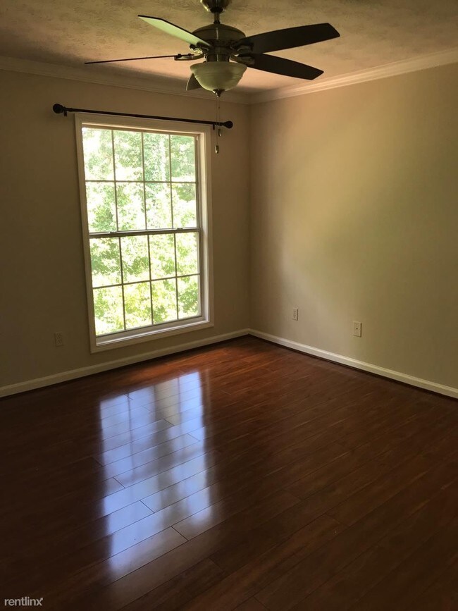 Building Photo - 3120 Seven Pines Ct