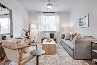 2BR, 2BA - 1108SF - Spectra Parks