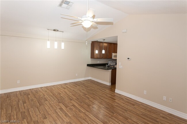 Building Photo - 13391 Broadhurst Loop