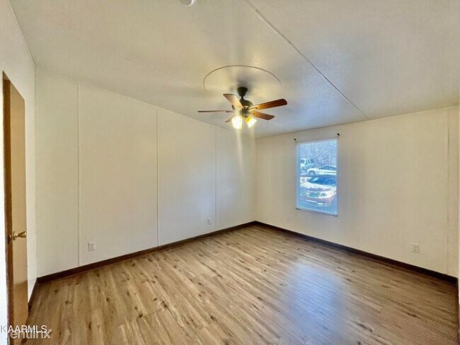 Foto del edificio - 3 br, 2 bath Mobile Home - 4323 Greely For...