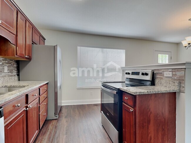Foto del edificio - 5412 Singh Ln