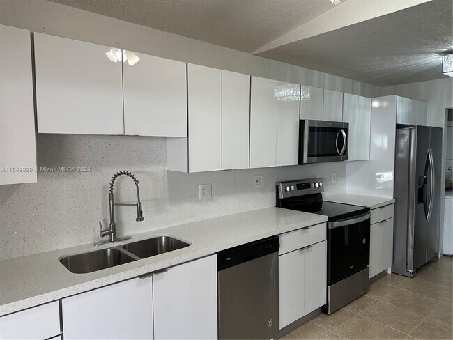 Foto del edificio - 6500 W 25th Ln