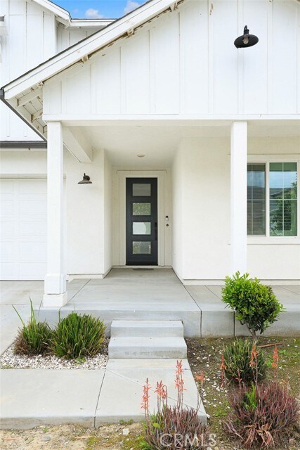 Building Photo - 2680 E Penelope Ln