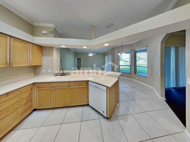 Foto del edificio - 11415 28th Street Cir E