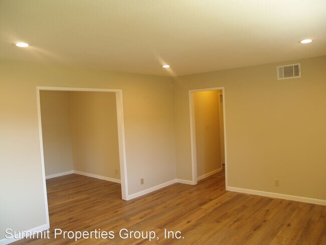 Foto del edificio - 3 br, 2 bath House - 8164 Cardiff Drive