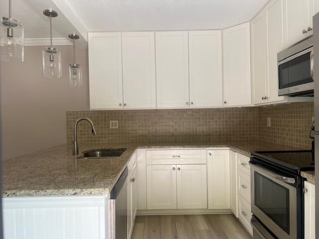 Building Photo - 2702 27th Ct
