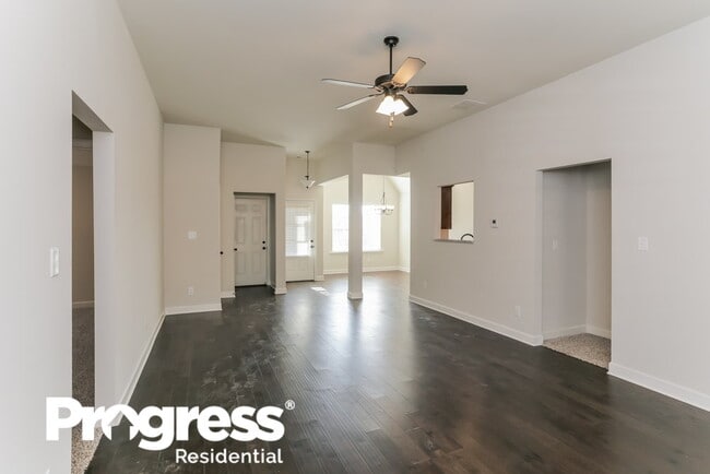 Building Photo - 1415 Chase Cv