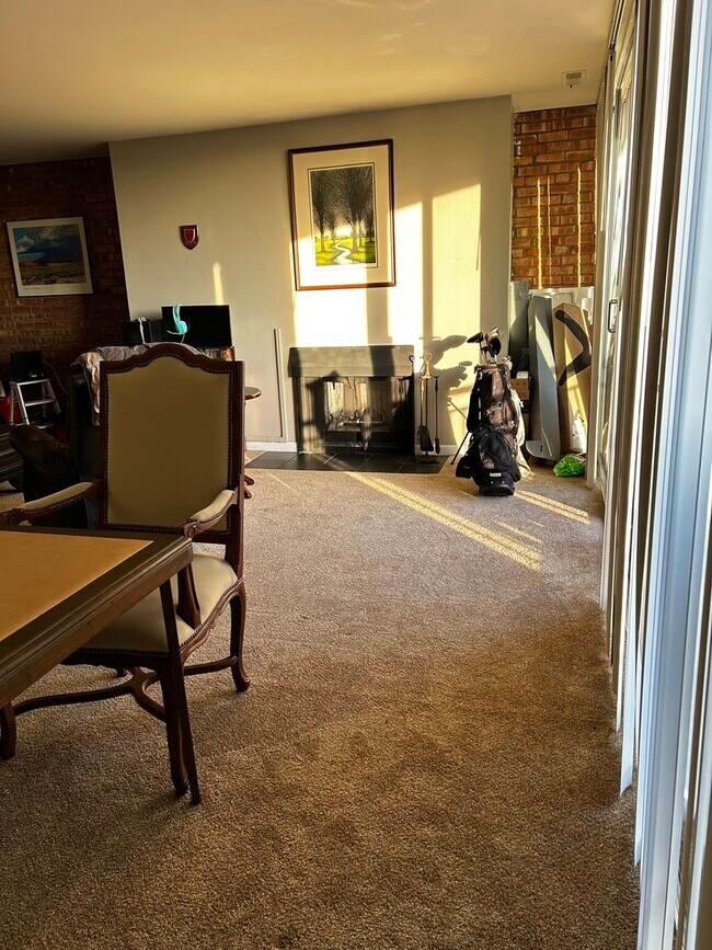 Foto del edificio - 5950 Oakwood Dr