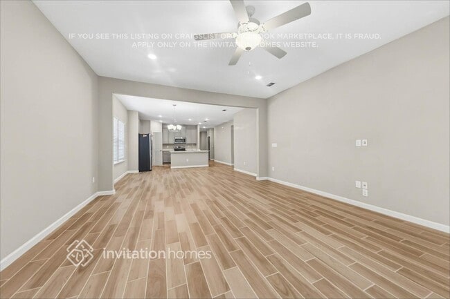 Foto del edificio - 6364 Starlight Dr