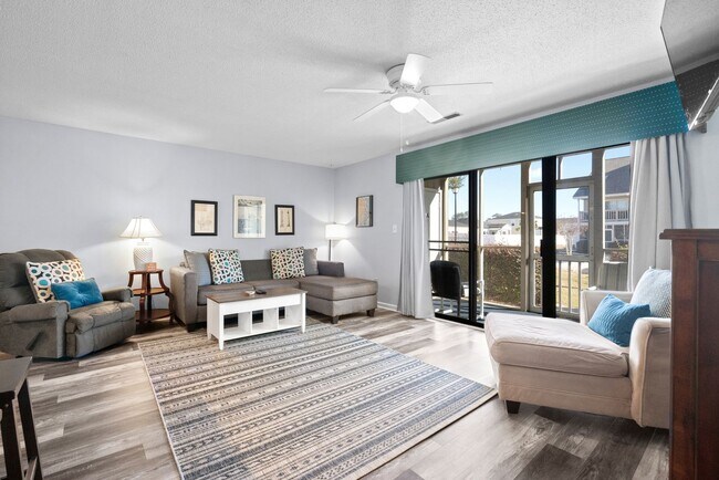Foto del edificio - Fully Furnished W/ All Utilities Included!...