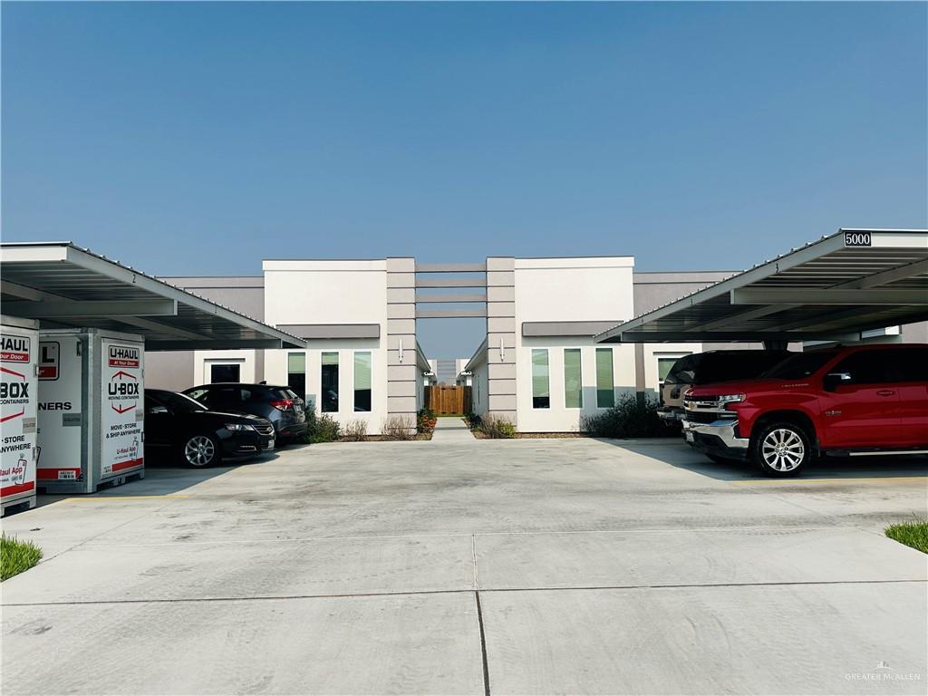 Foto principal - 5000 N Crown Point