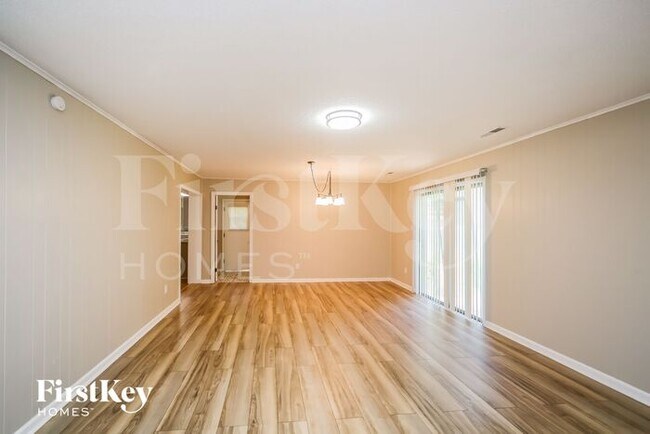 Foto del edificio - 1854 Cherry Rd