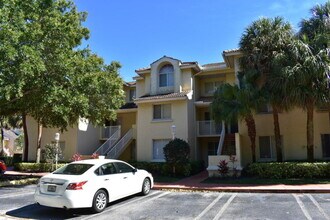 Building Photo - 6202 Glenmoor Dr
