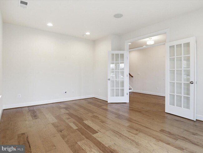 Foto del edificio - 20305 Savin Hill Dr