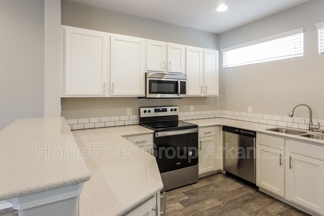 Building Photo - 1726 N Reno Dr