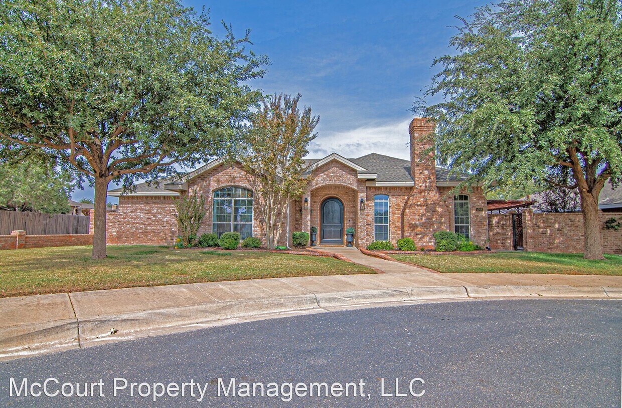 3 br, 2.5 bath House 5508 La Jolla Cove House Rental in Midland, TX