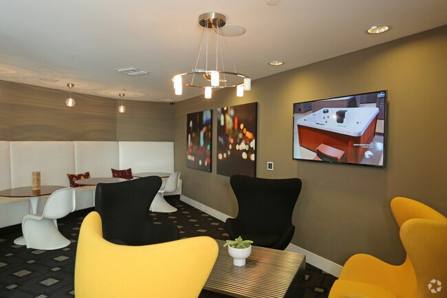 Casa club - Camden Glendale