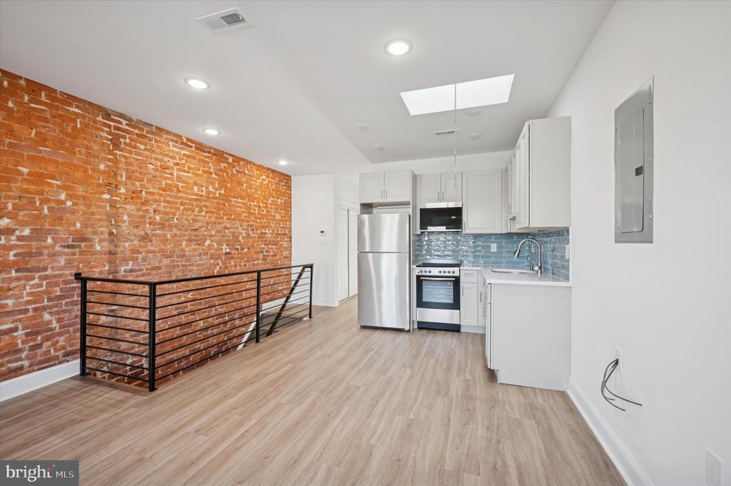 Foto del edificio - 5644 Blakemore St