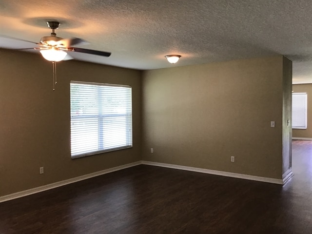 Building Photo - 15601 Sarcee Ct