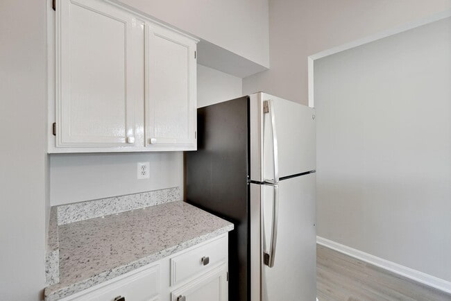 Building Photo - 2400 Clarendon Blvd