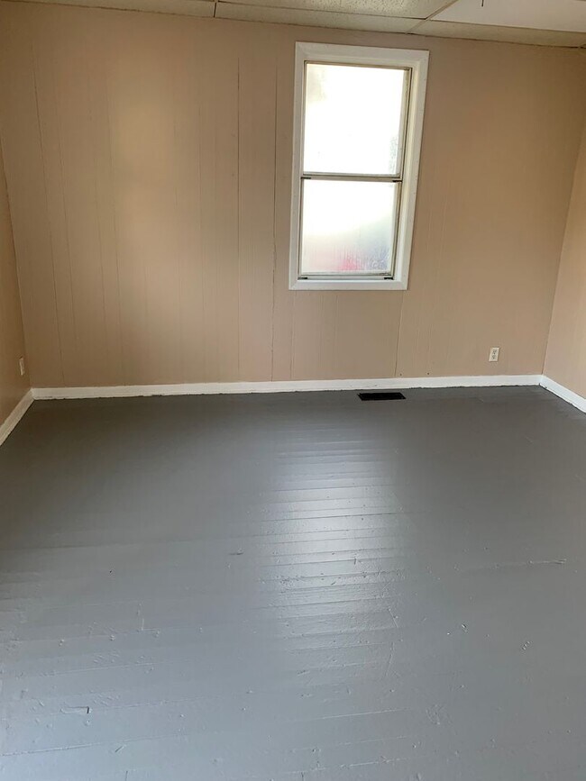 Foto del edificio - 2 bedroom 1 bath house