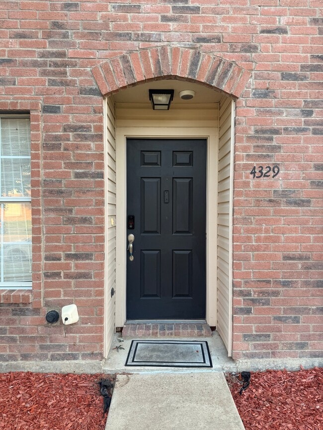 Building Photo - 4329 Apple Dr