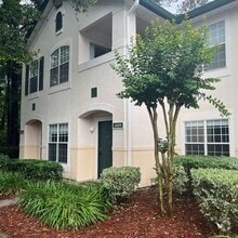 Building Photo - 897 Fording Island Rd