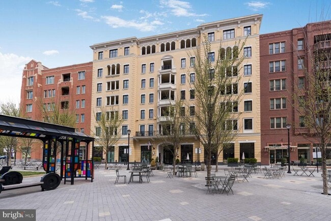 Building Photo - 8551 Connecticut Ave