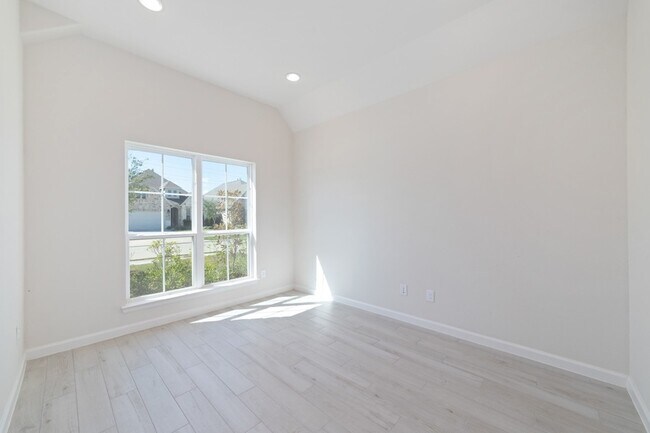 Building Photo - 142 Amaranth Wy