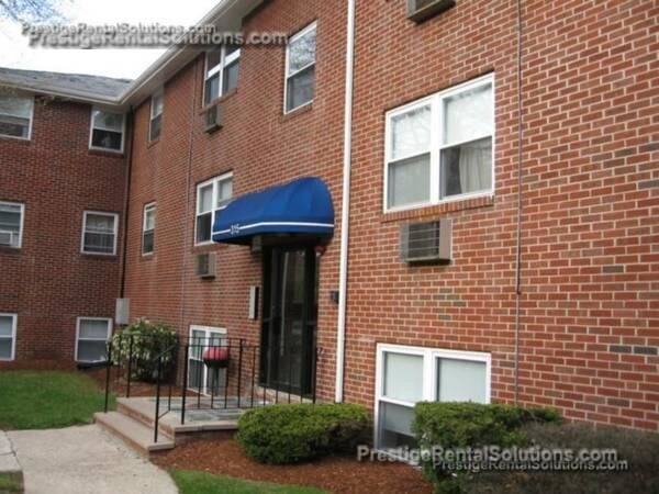Primary Photo - 315 Revere St