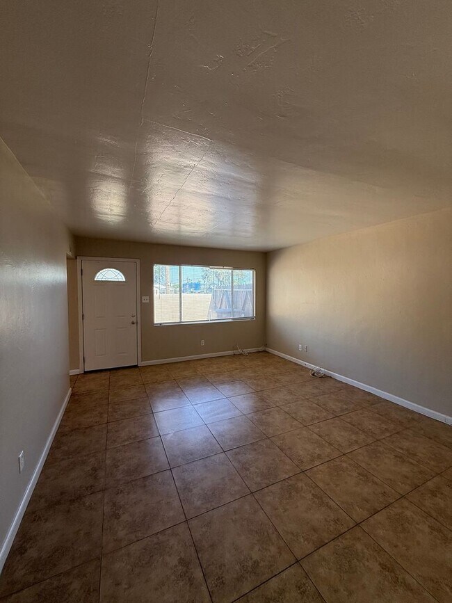 Foto del edificio - 2114 Brundage Ln