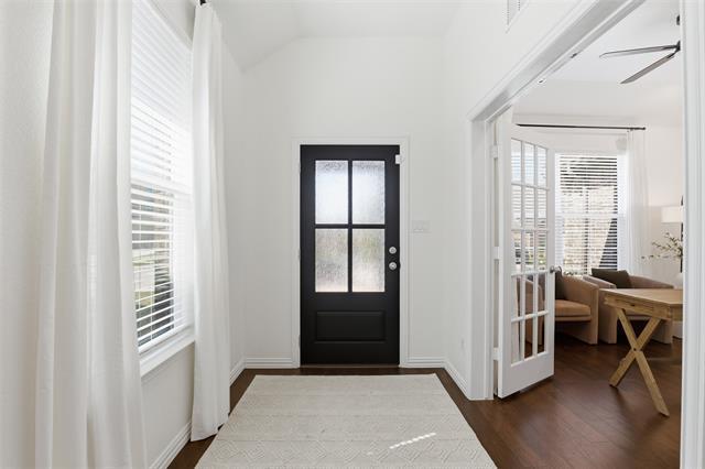 Foto del edificio - 15137 Devonne Dr