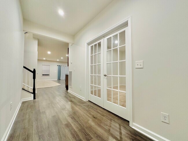 Building Photo - 1128 Spring Meadow Way