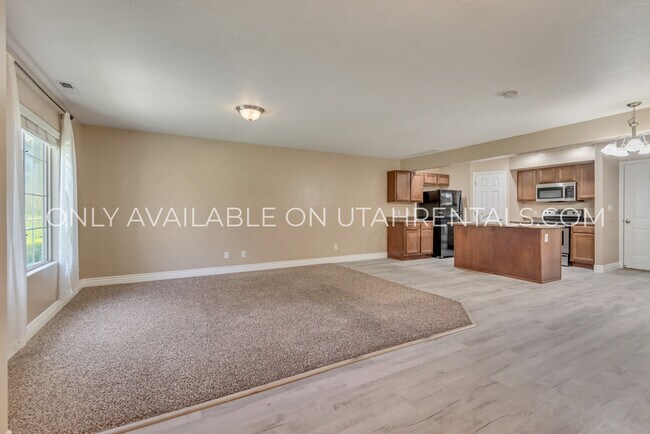 Foto del edificio - 1234 Cattail Dr