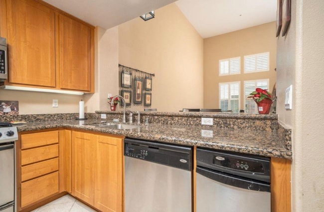 Photo - 12668 Chapman Ave (Garden Grove, CA) Apartment
