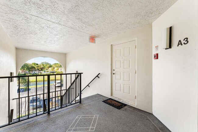 Foto del edificio - 1108 Green Pine Blvd