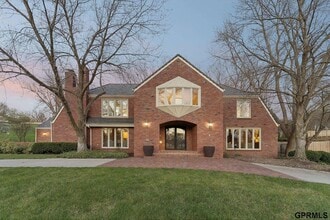 Building Photo - 9723 Fieldcrest Dr