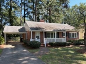 Building Photo - 127 White Oak Dr