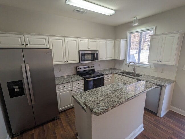 Building Photo - CABARRUS COUNTY-HIGHLAND CREEK 4 BEDROOM/2.5 BATH