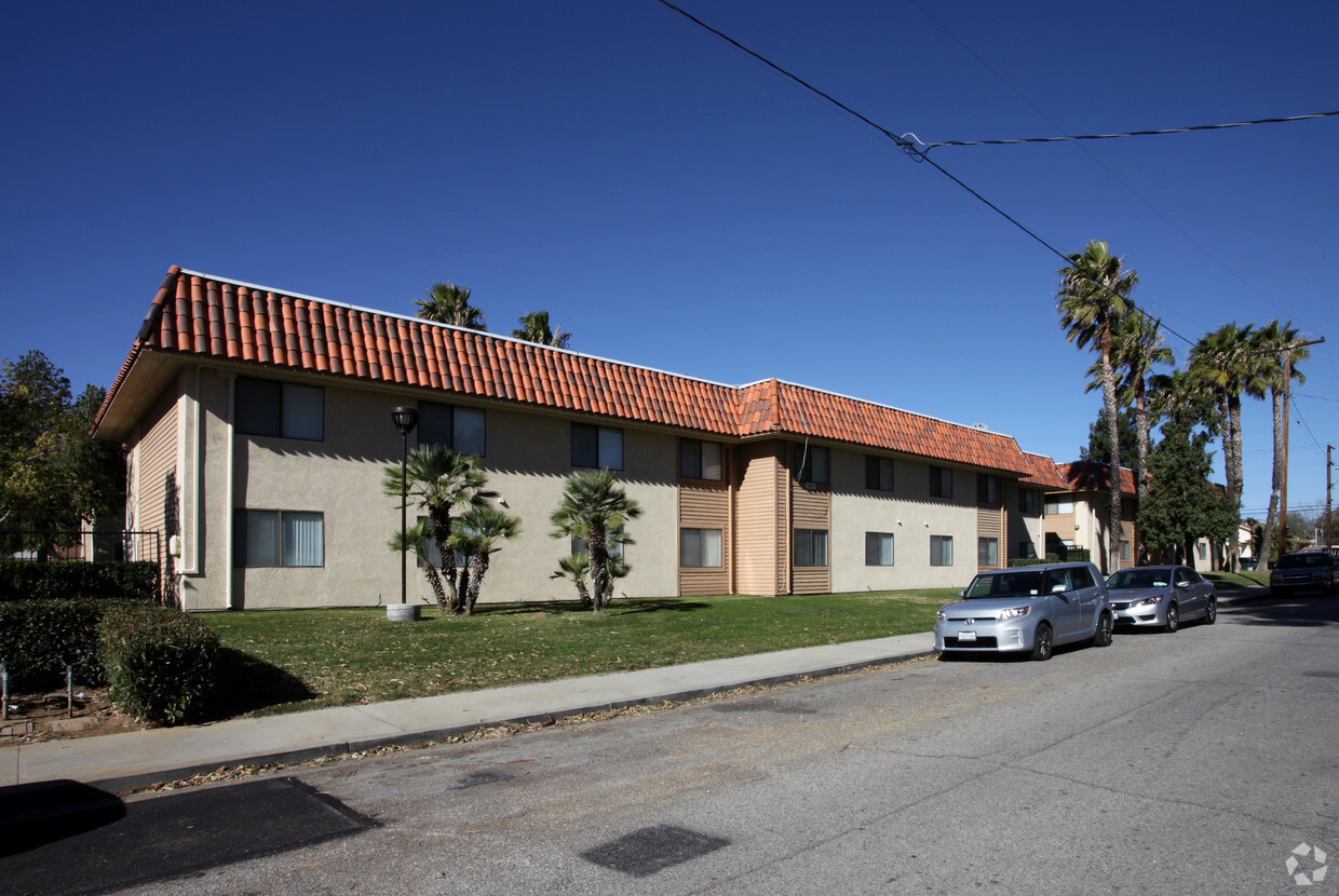Foto principal - 747 Chestnut Ave