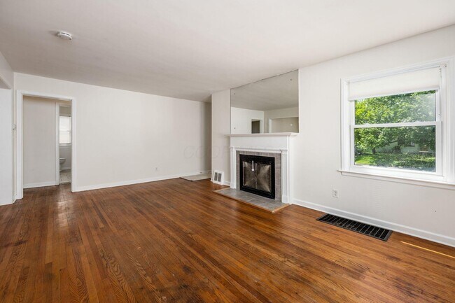 Foto del edificio - 112 Howard Ave