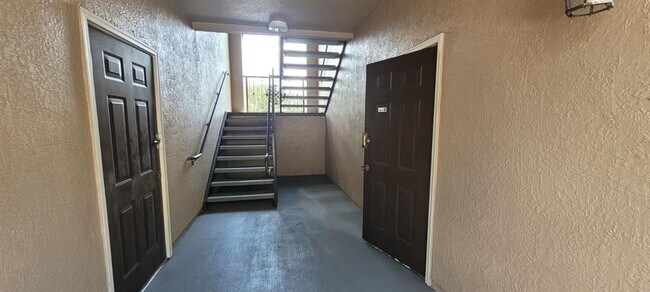Foto del edificio - 14328 Fredricksburg Dr